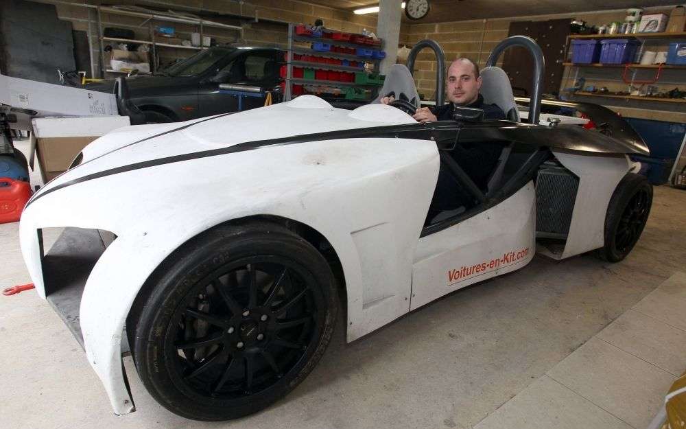 Voiture en kit replique