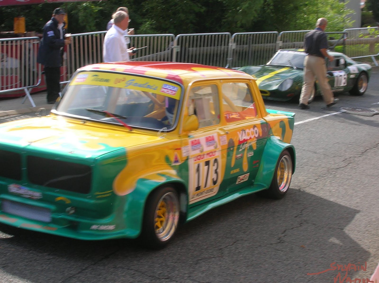 Voiture de course en kit