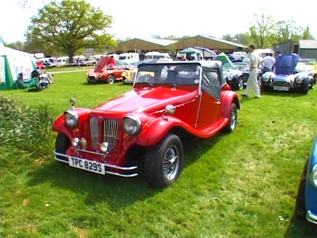 Voiture en kit pilgrim