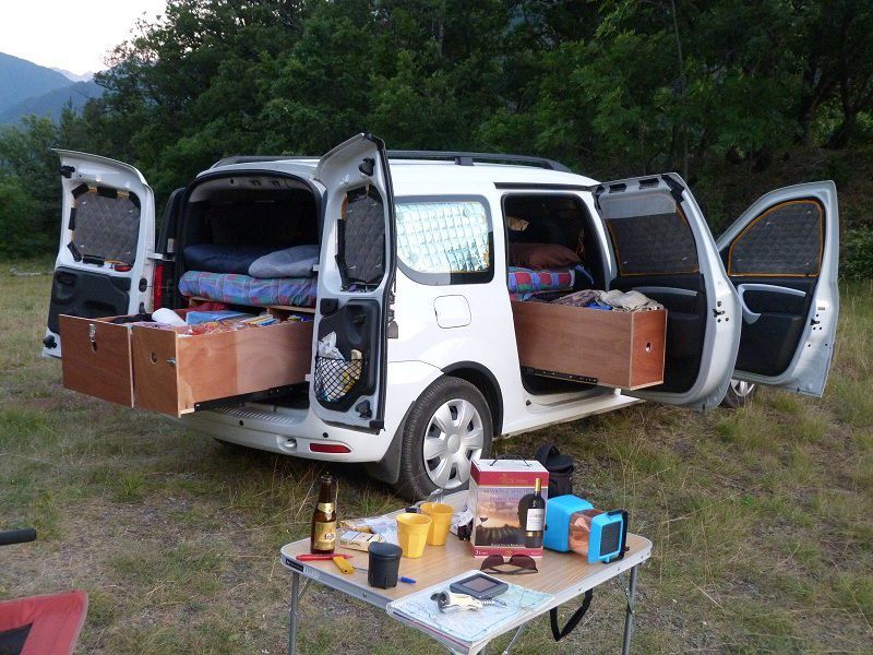 Kit voiture survivaliste