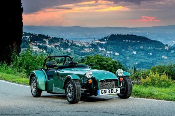 Voiture en kit caterham prix