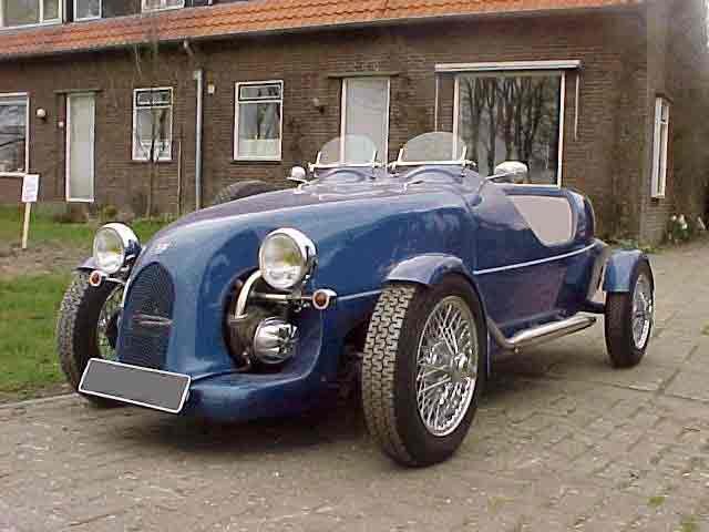 Voiture en kit sur base 2cv