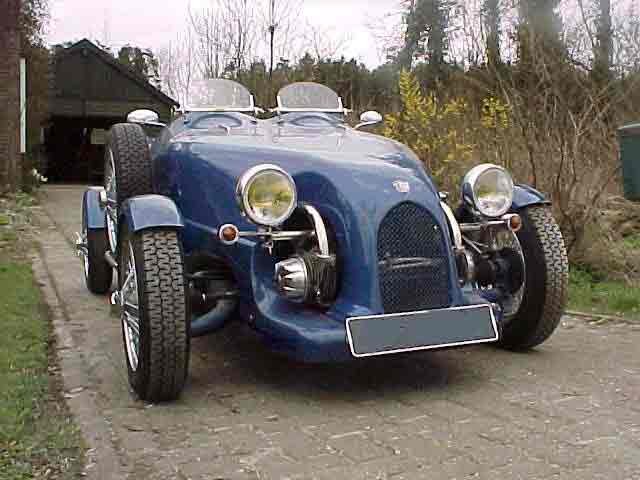 Voiture en kit sur base 2cv