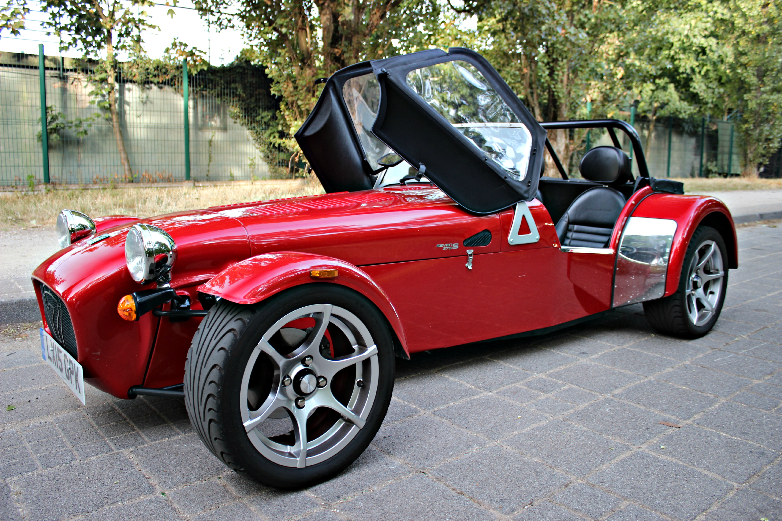 Voiture en kit caterham prix