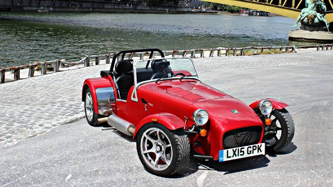 Voiture en kit caterham prix